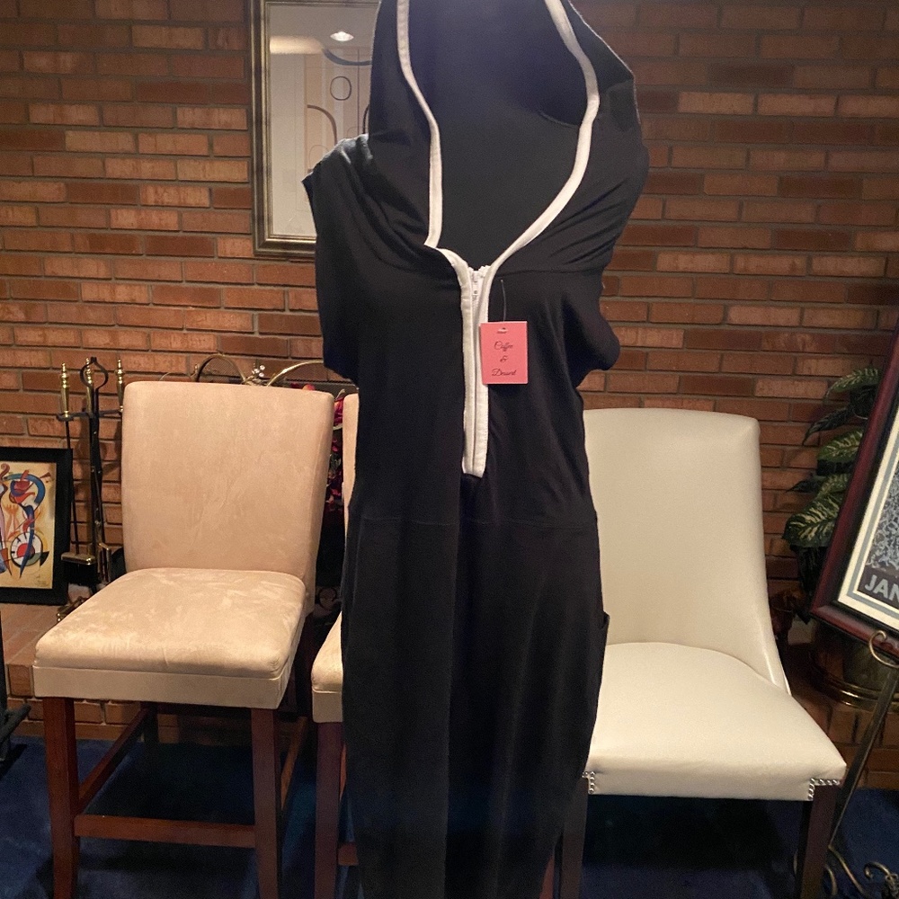 Black Catsuit, One piece with hood XXL NWOT